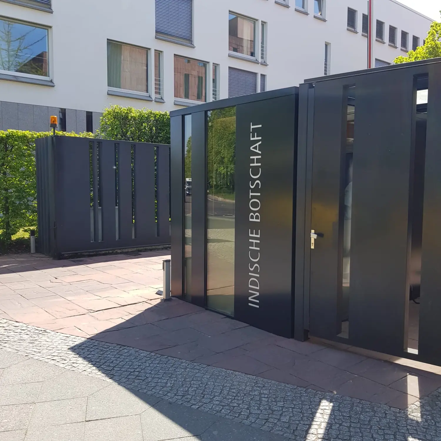 Komplettlackierungen vor Ort durch Azur Oberflächen GmbH
