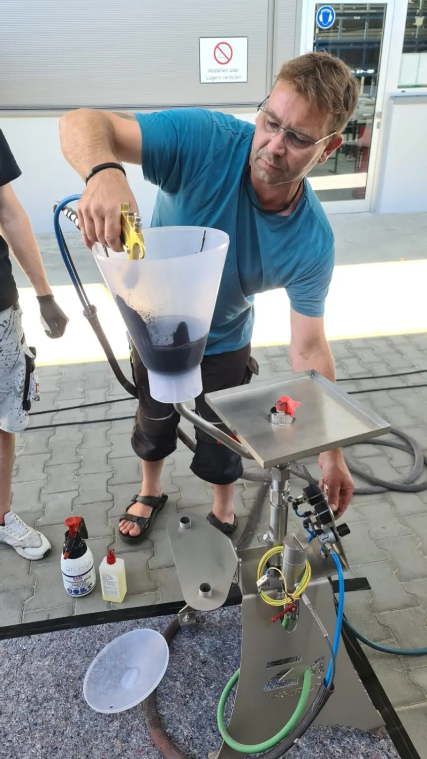 Komplettlackierungen vor Ort durch Azur Oberflächen GmbH