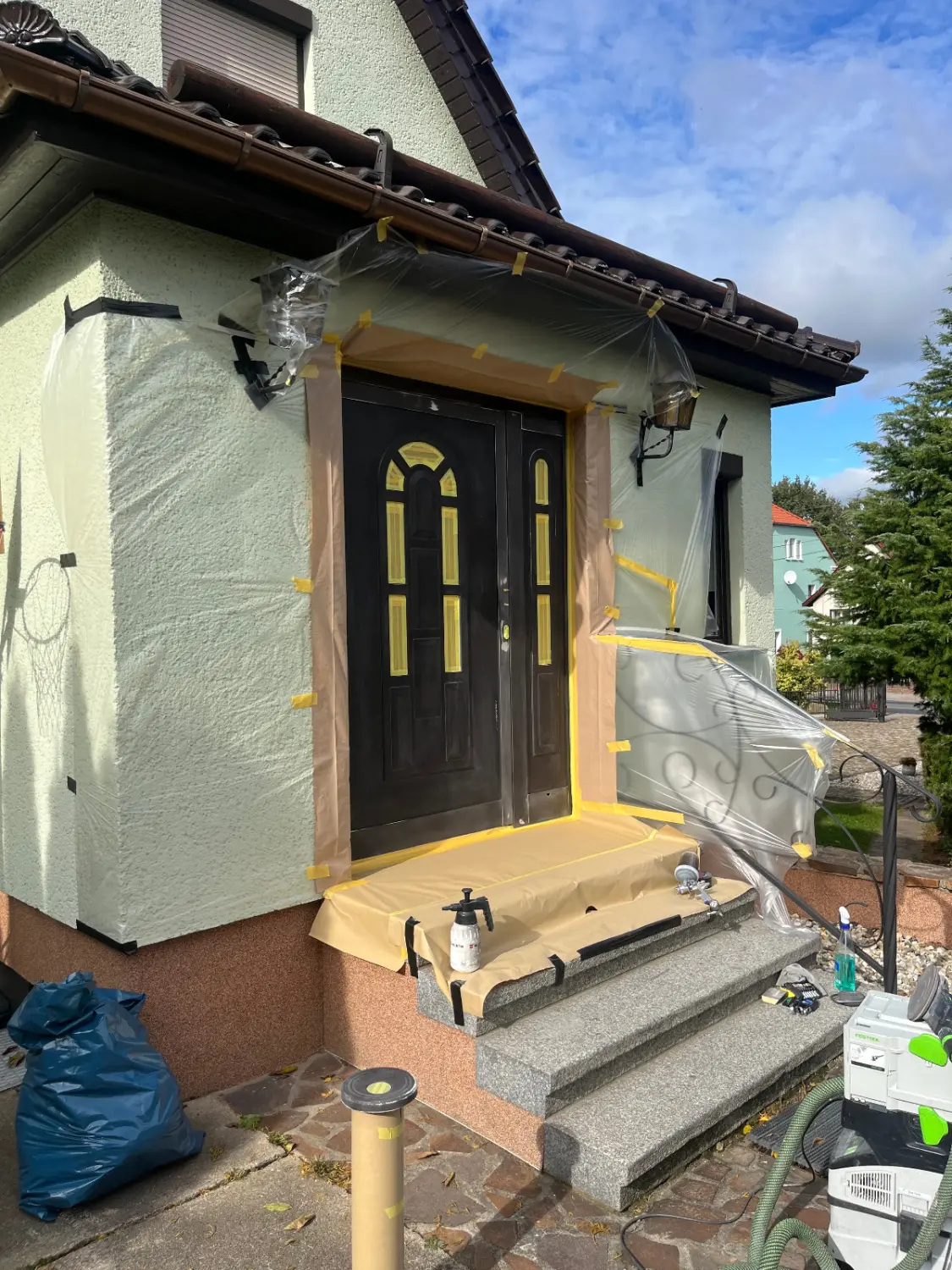 Komplettlackierungen vor Ort durch Azur Oberflächen GmbH