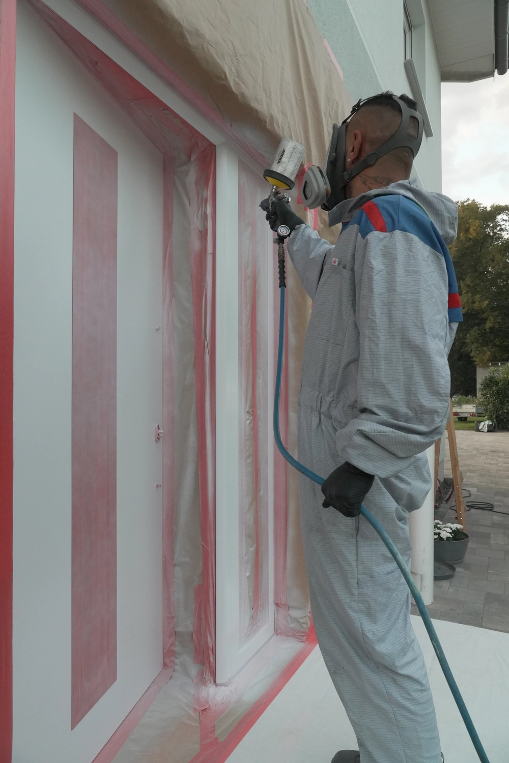 Reparaturen von Oberflächen durch Azur Oberflächen GmbH