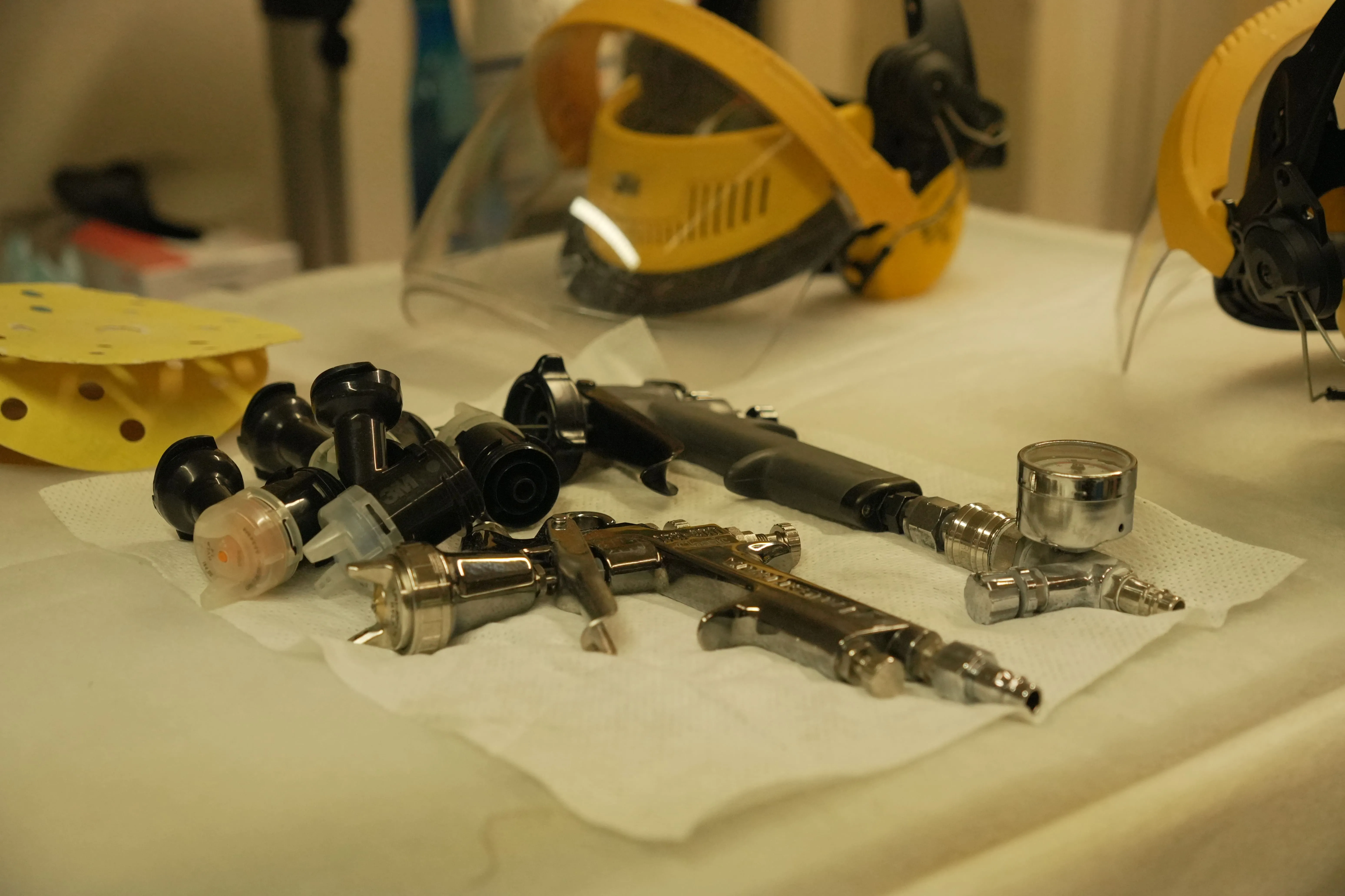 Azur Oberflächen GmbH - Reparaturen von Oberflächen - Firmenwagen