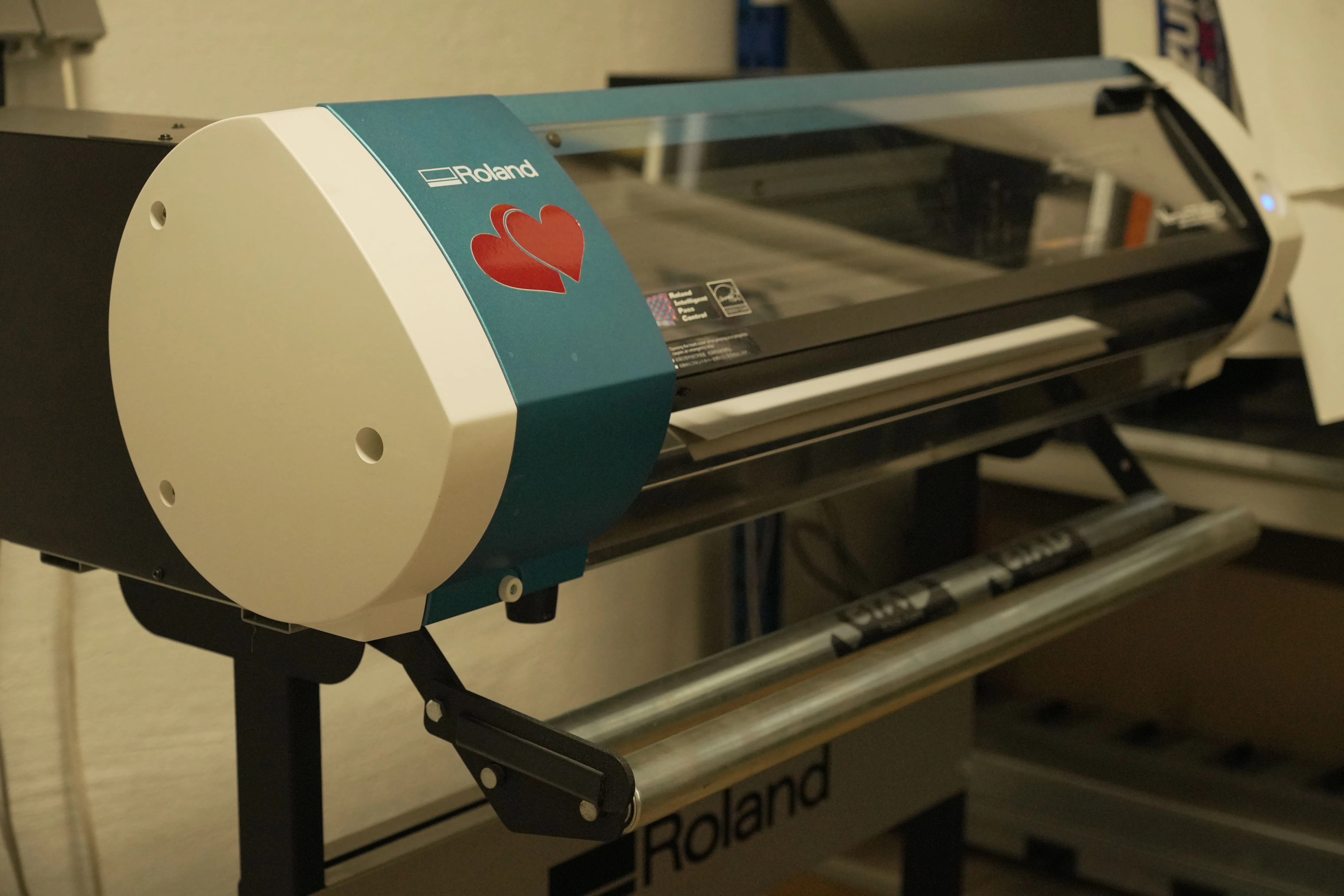 Azur Oberflächen GmbH - Reparaturen von Oberflächen - Firmenwagen